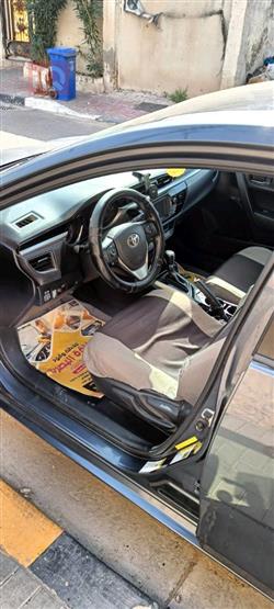 تۆیۆتا کۆرۆلا